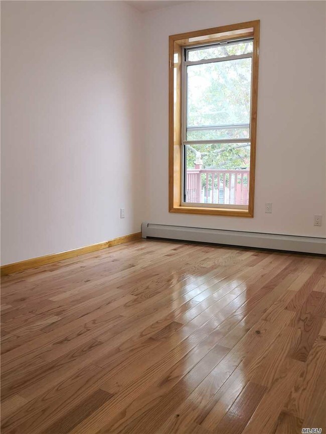 Building Photo - 251 Etna St