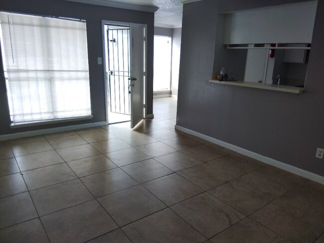 Building Photo - 10110 Forum Park Dr