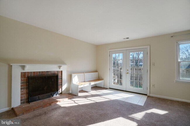 Foto del edificio - 9 Park Square Dr