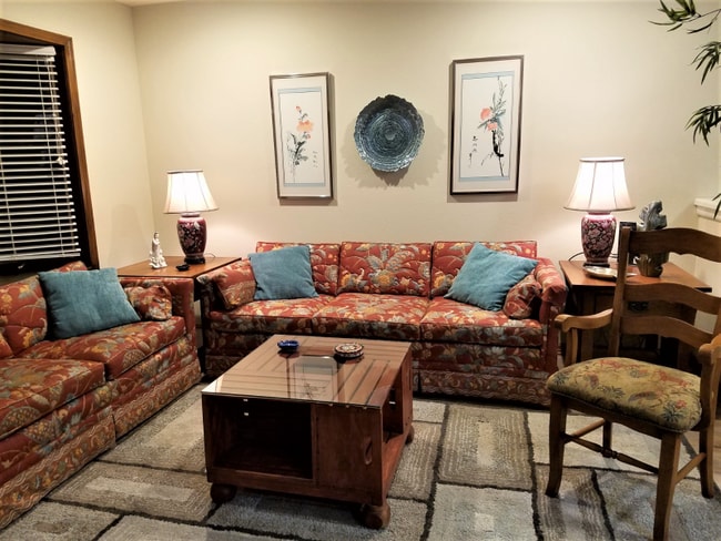 Building Photo - 3300 N Overland Trail