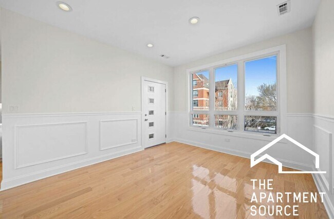 Foto del edificio - 2811 W Jackson Blvd