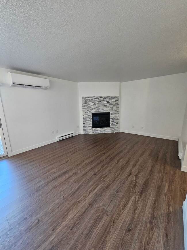 Foto del edificio - 41 Golf Course Ln