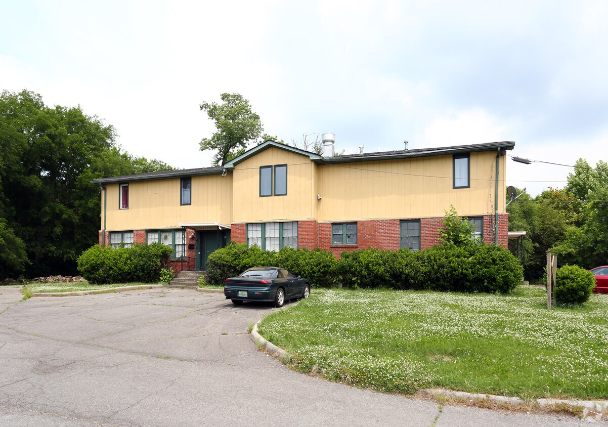 Primary Photo - 3710 N Natchez Ct