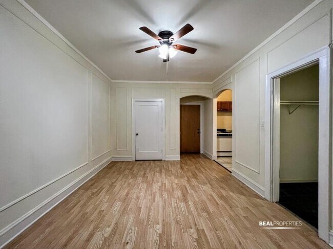 Foto del edificio - 0 bedroom in CHICAGO IL 60625