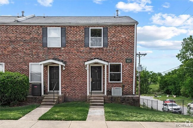 Building Photo - 3517 Briel St