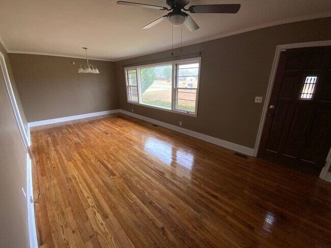 Foto del edificio - 201 Lorraine Ave