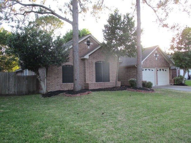 Foto del edificio - 15114 Farndale Dr