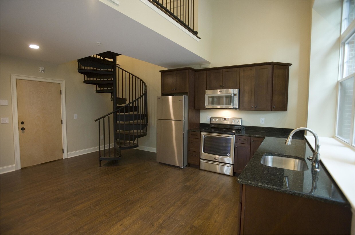 15 School St Unit Apartment 206, Montague, MA 01351 Room for Rent in