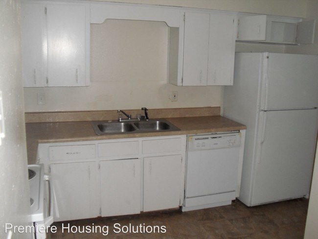Building Photo - 1105 Mercury Dr E