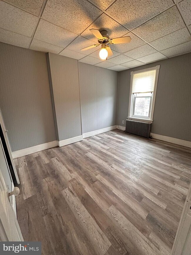 Building Photo - 128 3rd Ave