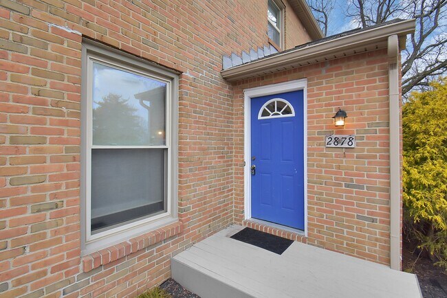 Building Photo - 2878 Cranston Dr
