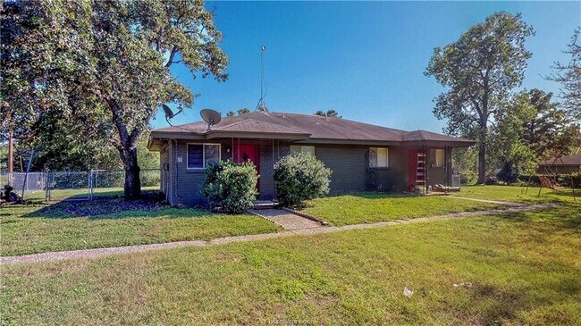Building Photo - 16567 FM 2154 Rd