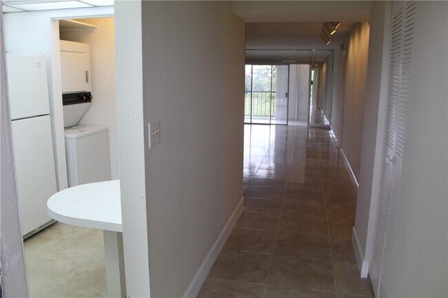 Foto del edificio - 6080 NW 44th St