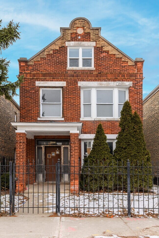 Foto del edificio - 4444 S Campbell Ave