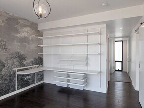 Building Photo - 200 W Portland St