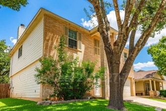 Building Photo - 4011 Bulverde Pkwy