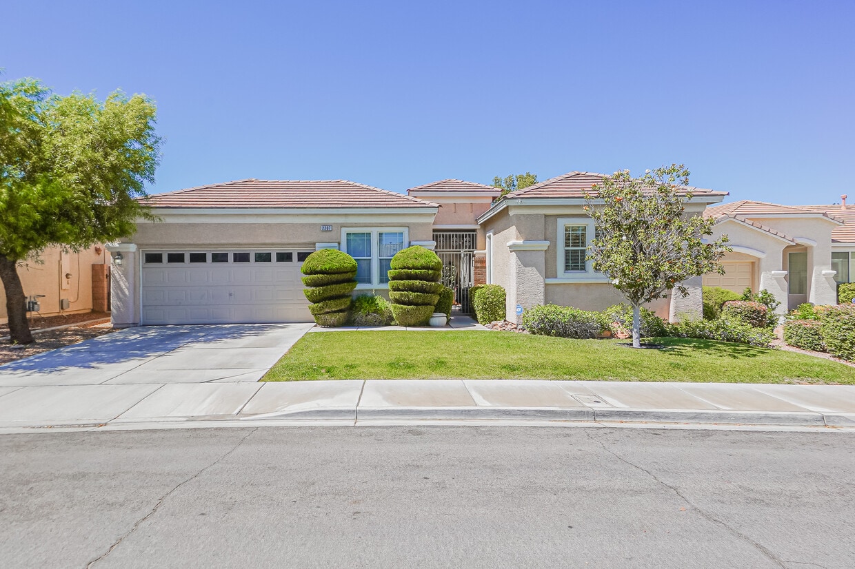2207 Tedesca Dr, Henderson, NV 89052 House Rental in Henderson, NV