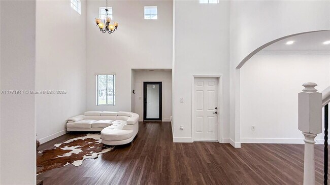 Foto del edificio - 2261 SE 2nd St