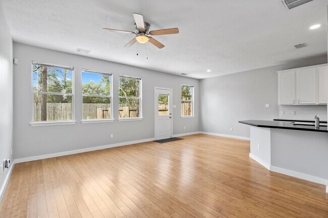 Building Photo - 67 S Burberry Park Cir