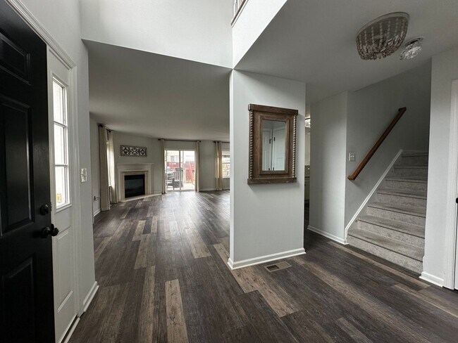Building Photo - 3685 Clauss Dr