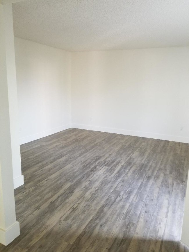 914 Jamieson Ct Unit 2, Redding, CA 96003 Apartment for Rent in