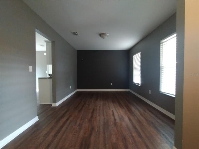 Building Photo - 138 SW Gremlin Way