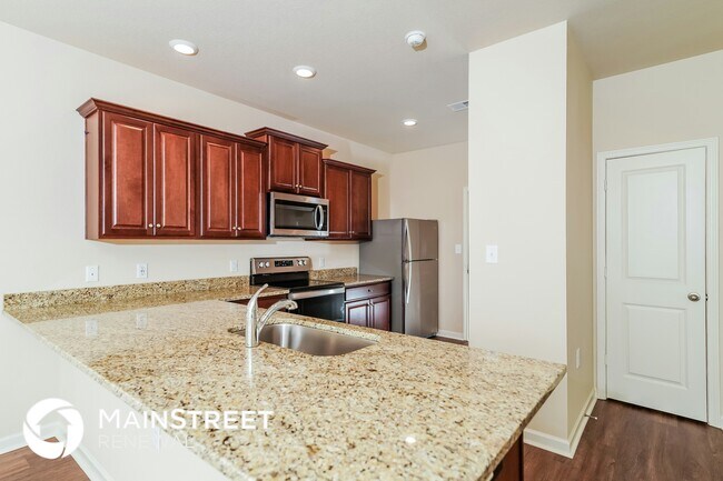 Foto del edificio - 605 Clover Cir