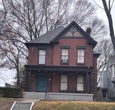 Building Photo - 1106 Cherokee Rd
