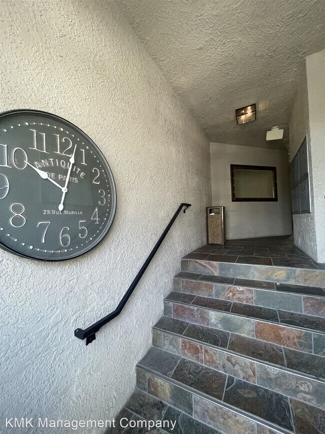 Foto del edificio - 1 br, 1 bath Apartment - 4237 Inglewood Bl...