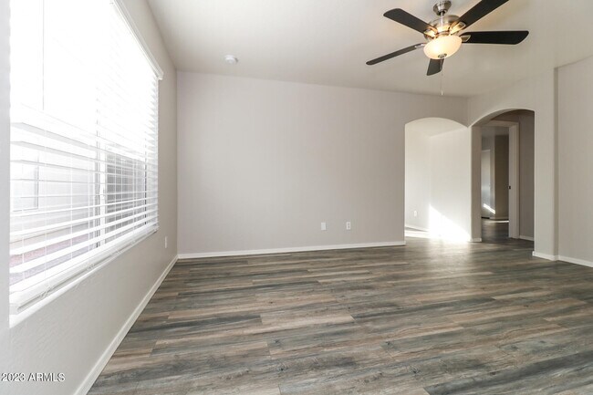 Building Photo - 11825 W Altadena Ave