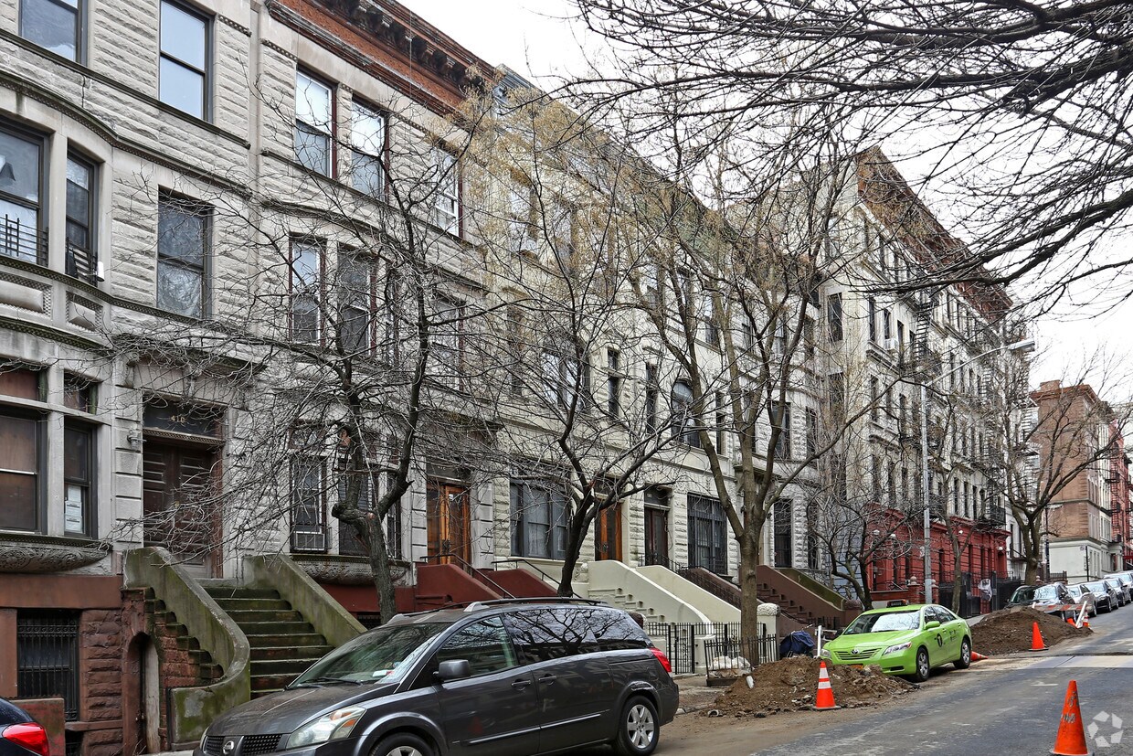 Building Photo - 414 W 146th St