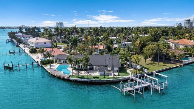 Foto del edificio - 1365 Bay Terrace