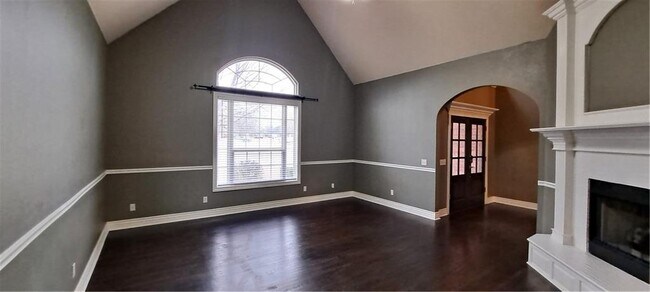 Building Photo - 5300 S 44th Pl