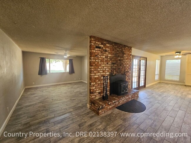 Building Photo - 12183 Dry Creek Rd
