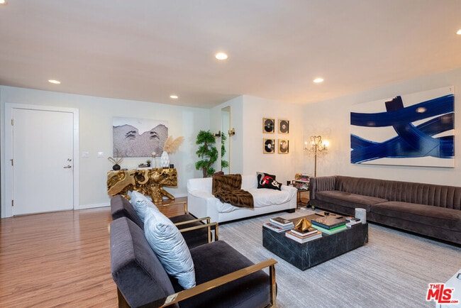 Foto del edificio - 1620 Malcolm Ave