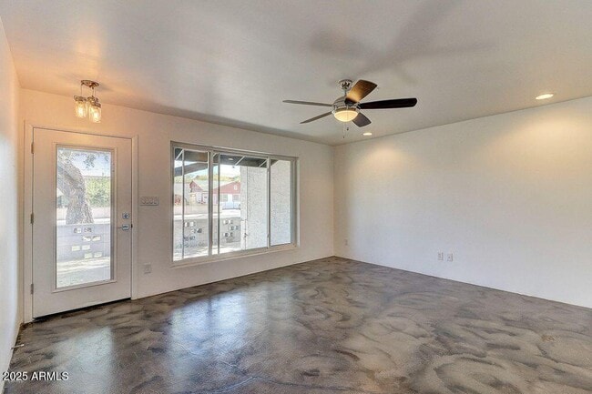 Foto del edificio - 8338 E Granada Rd