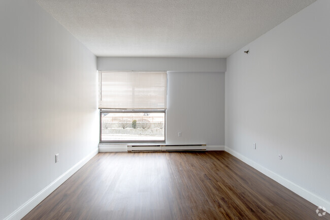 1BR, 1BA, - 520SF - The Atherton