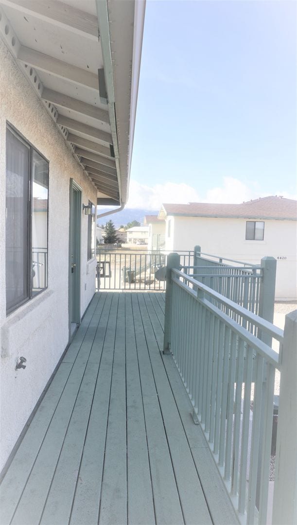 Foto del edificio - 4410 Buena Loma Way