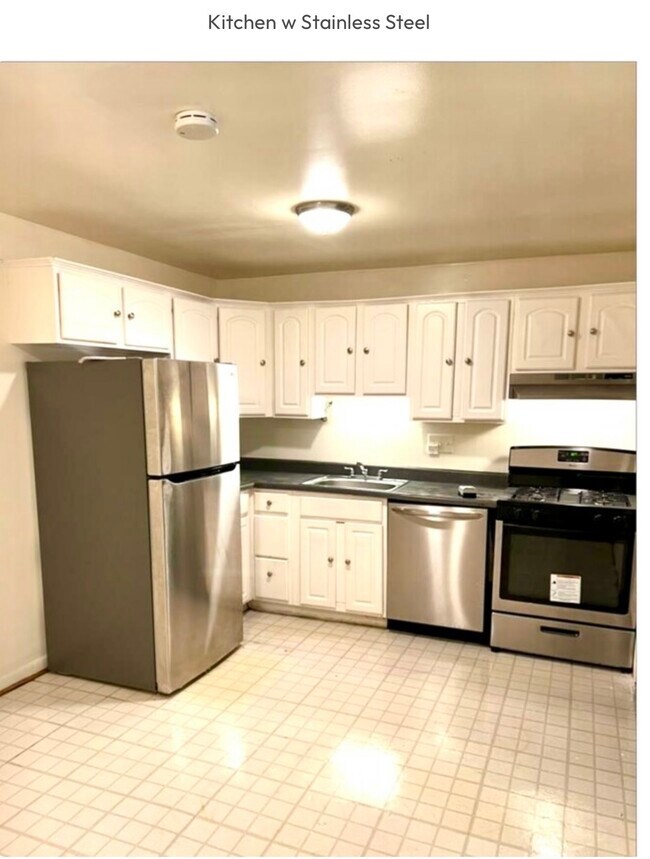 Foto del edificio - 3307 Huntley Sq Dr