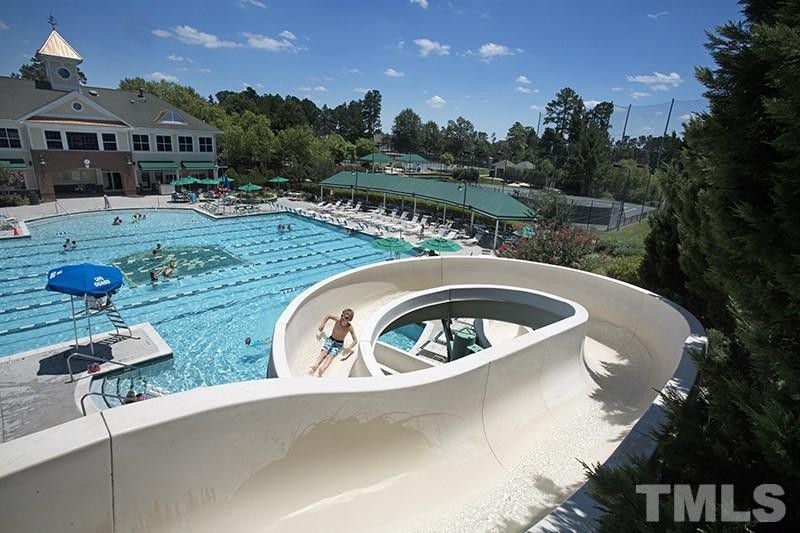 Piscina comunitaria privada: se aplican tarifas - 10410 Rosegate Ct