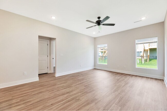 Foto del edificio - 1121 N Joye St