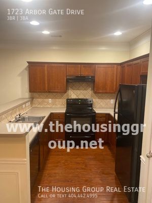 Building Photo - Available Now!! Lawrenceville Condo...Suga...