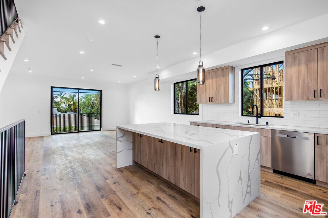 Foto principal - 5309 Ben Ave