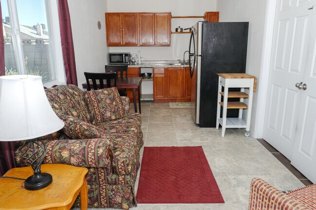 Foto del edificio - 501 Holick Ave
