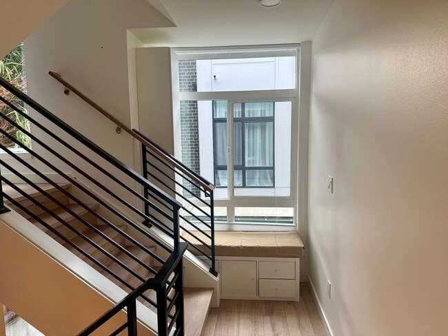 Foto del edificio - Capitol Hill Townhome