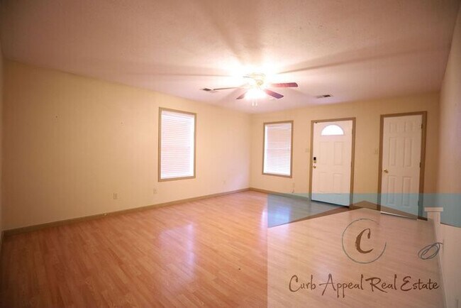 Foto del edificio - Beautiful 3 bedroom/2 bath home - Jonesboro