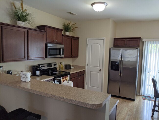 Building Photo - Beautiful Oyster Landing Community Townhome