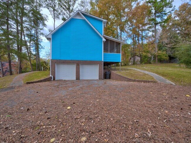 Foto del edificio - 2305 Ridgewood Rd