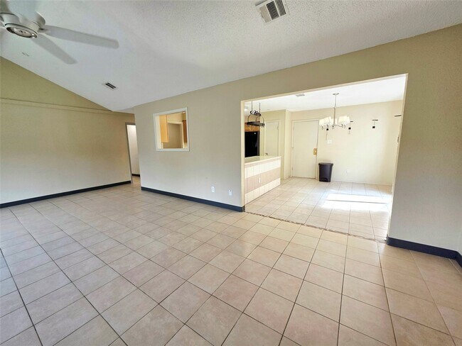 Foto del edificio - 6610 Northleaf Dr