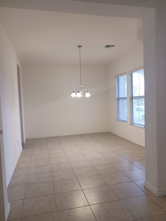 Building Photo - 20957 E Mockingbird Dr